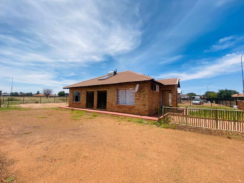 To Let 3 Bedroom Property for Rent in Kathu Northern Cape